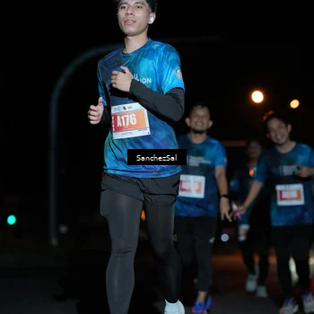 Runner Photo 4383597