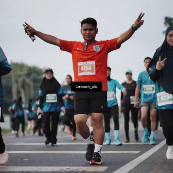 Runner Photo 4383601