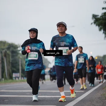 Runner Photo 4383630