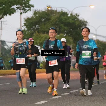 Runner Photo 4383636
