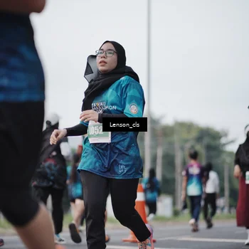 Runner Photo 4383645