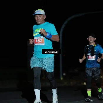 Runner Photo 4383651