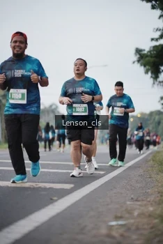 Runner Photo 4383670