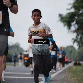Runner Photo 4383681