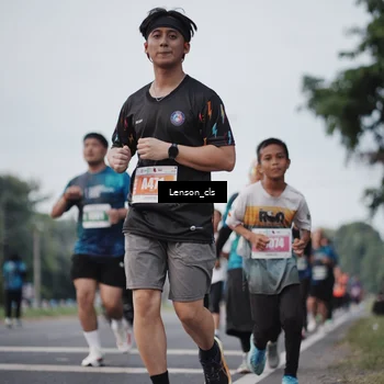 Runner Photo 4383689