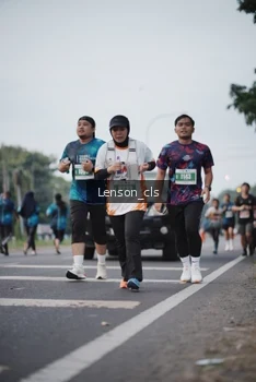 Runner Photo 4383694