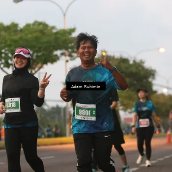 Runner Photo 4383695