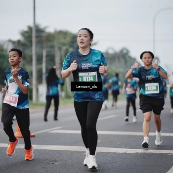 Runner Photo 4383704