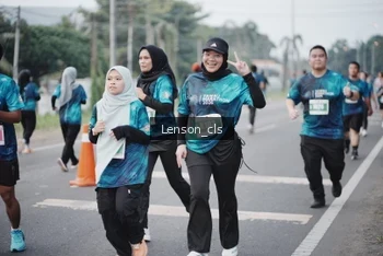 Runner Photo 4383735