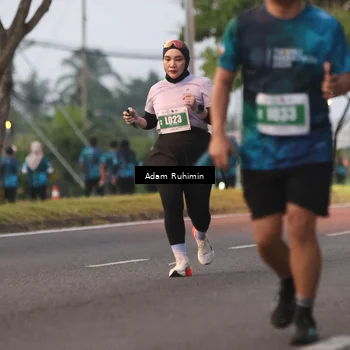 Runner Photo 4383746