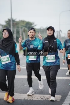 Runner Photo 4383748