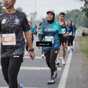 Runner Photo 4383785