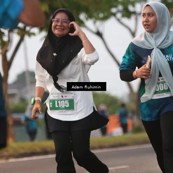 Runner Photo 4383798
