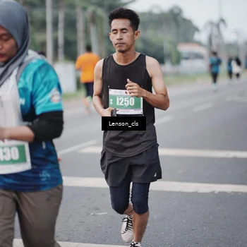 Runner Photo 4383801
