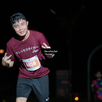 Runner Photo 4383808