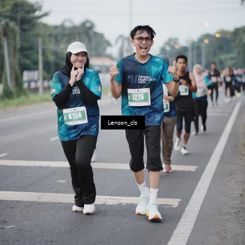 Runner Photo 4383811