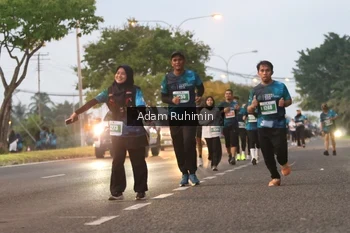 Runner Photo 4383816