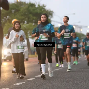 Runner Photo 4383835