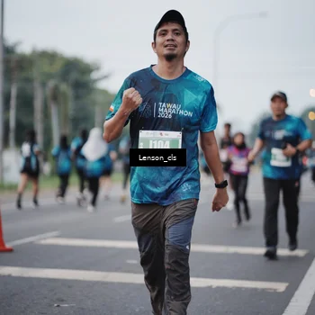 Runner Photo 4383847