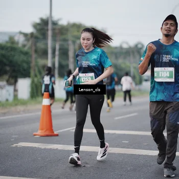 Runner Photo 4383850