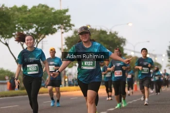 Runner Photo 4383867