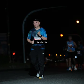 Runner Photo 4383868