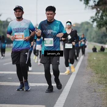 Runner Photo 4383887