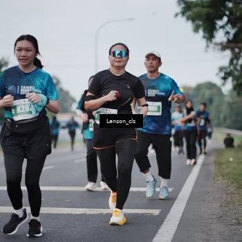 Runner Photo 4383894
