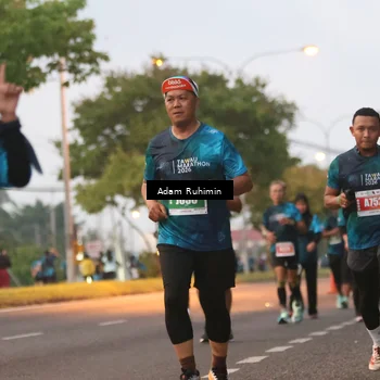 Runner Photo 4383921