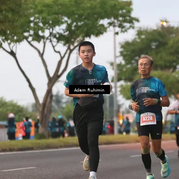 Runner Photo 4383930