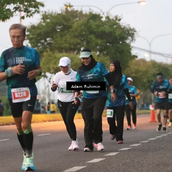 Runner Photo 4383948