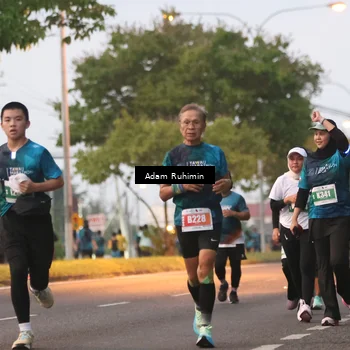 Runner Photo 4383951