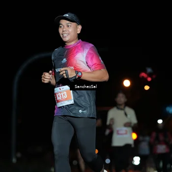 Runner Photo 4383967