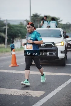 Runner Photo 4383973