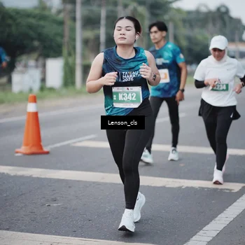 Runner Photo 4384012