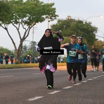 Runner Photo 4384055