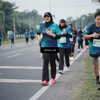 Runner Photo 4384062