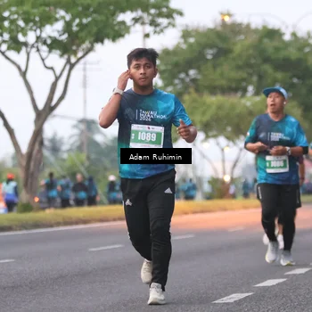 Runner Photo 4384067