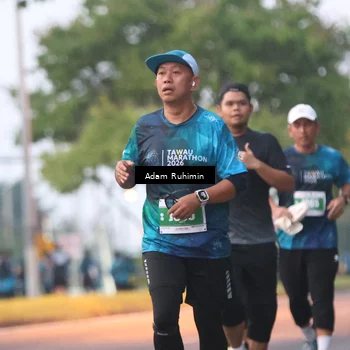 Runner Photo 4384075