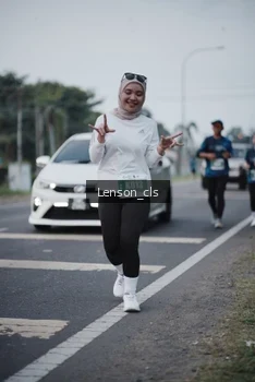 Runner Photo 4384088