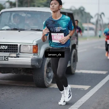 Runner Photo 4384105