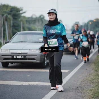 Runner Photo 4384114