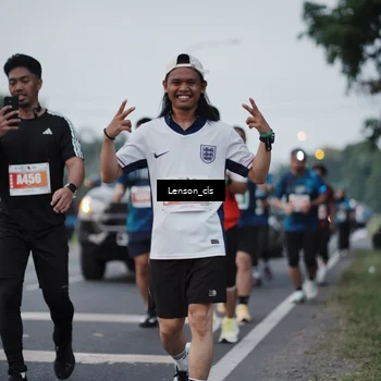 Runner Photo 4384129