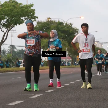 Runner Photo 4384140