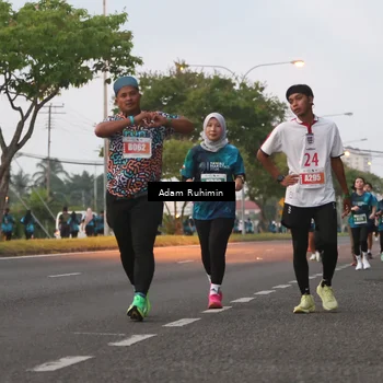 Runner Photo 4384149