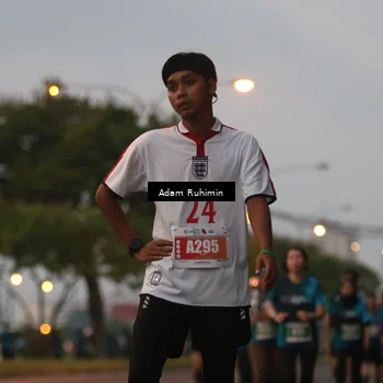 Runner Photo 4384152