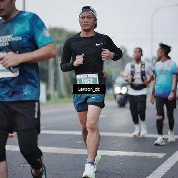 Runner Photo 4384162