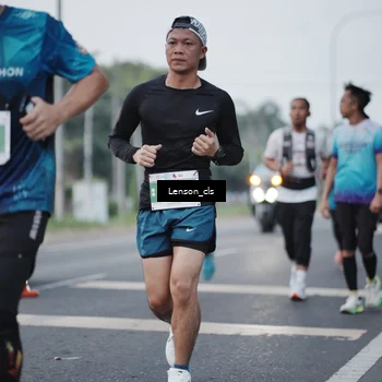 Runner Photo 4384172