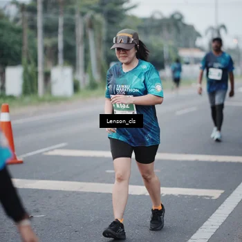 Runner Photo 4384185