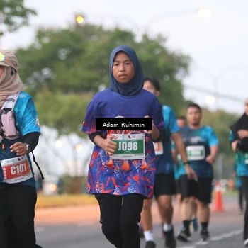 Runner Photo 4384213